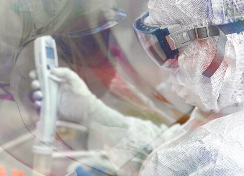 Technician using Chronos device on patient-1